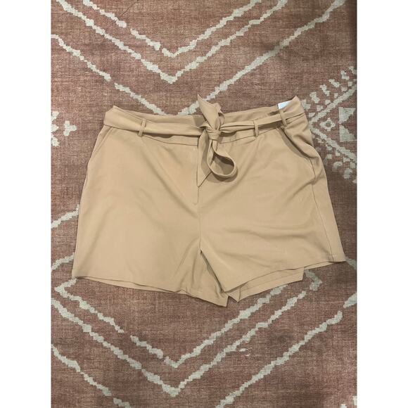 NWT Lane Bryant The Perfect Drape Shorts Size 26 Khaki Tan Vacation Summer - Picture 2 of 5
